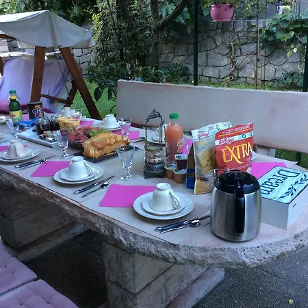 Alojamento de Acomodação e Pequeno-almoço Demeure D'hôtes Les Irisynes