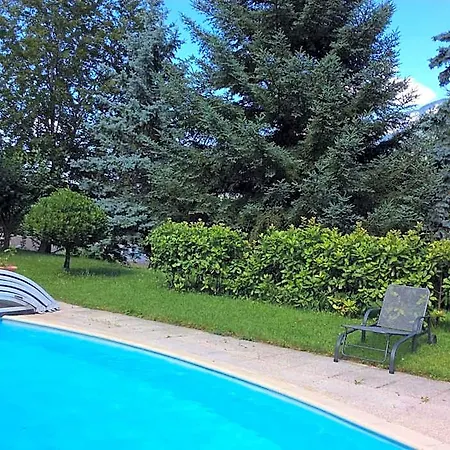 Demeure D'hotes Les Irisynes Bed & Breakfast